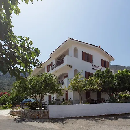 Апартаменты Venetia *